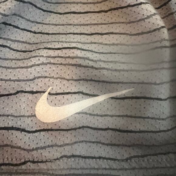 NIKE- Men’s Athletic Running Short Sleeve Shirt - Picture 10 of 12
